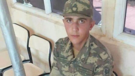 Şəhid əsgərimiz dəfn olundu Şəhid əsgərimiz dəfn olundu