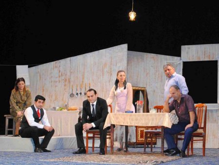 Sumqayıt Dövlət Dram Teatrında duyğulu anlar yaşandı