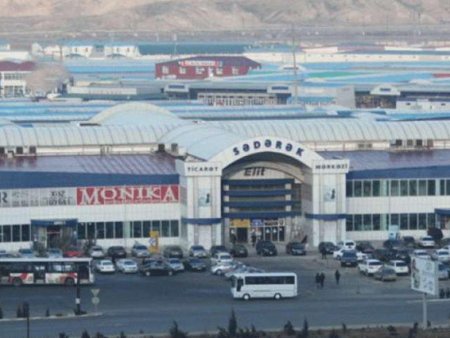 "Sədərək" Ticarət Mərkəzi sökülür