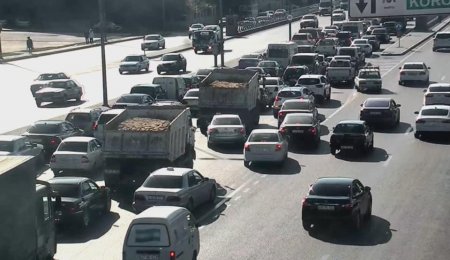 Bakıda QƏZA: prospektdə tıxac yaratdı