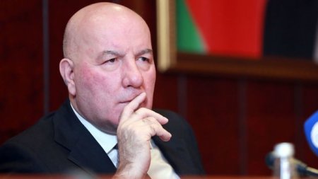 Elman Rüstəmovun səlahiyyət müddəti başa çatır