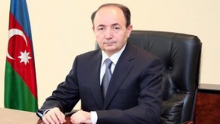 Şirvan şəhərində Ədliyyə Nazirliyinin işçisi Cabir Abbasov özünü nazir kimi aparır-ŞİKAYƏT