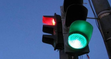 Bakıda bəzi işıqforların fəaliyyətində problem yarandı