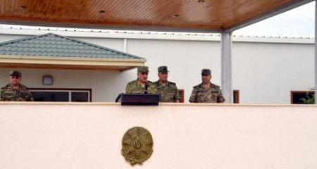 Generallar ön cəbhədə əsgərlərlə görüşüblər - Foto
