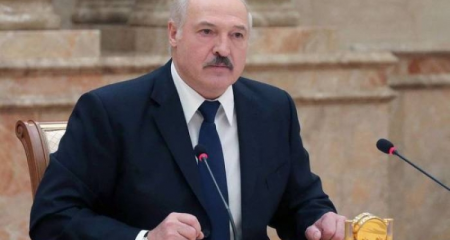 Lukaşenko Qərbi Belarusdakı aksiyaları maliyyələşdirməkdə ittiham edib