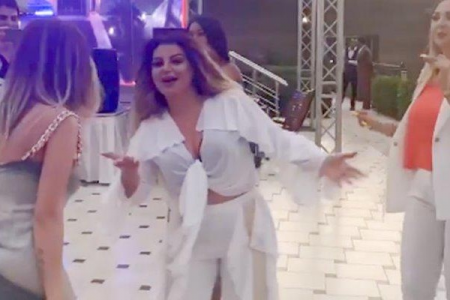Azərbaycanda müğənni karantini pozaraq özünə ad günü keçirdi - VİDEO
