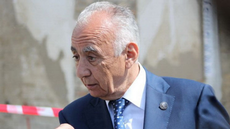 Hacıbala Abutalıbov da Ramiz Mehdiyevdən yazdı: "Xəyanətin astanasından xəyanətkarlığın zirvəsinə doğru..."