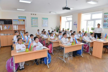 Bakının bəzi məktəblərində dərslər BAŞLAYIR