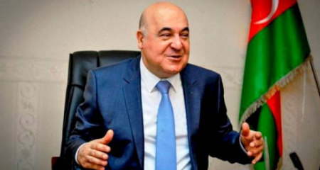 “90-cı illərdə qızların 70 faizi fahişə olmaq istəyirdi” - Çingiz Abdullayev