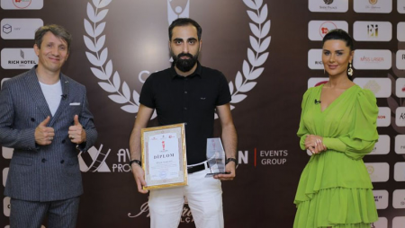 Elşən Gəncəvi "CASPIAN AWARDS" 2020 Mükafatına layiq görüldü