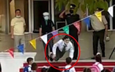Təhsil Nazirliyindən himn zamanı yıxılan xanımla bağlı - Açıqlama