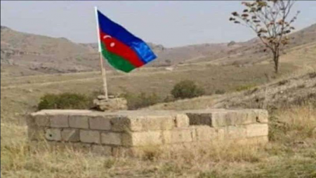 Əliyar Əliyevin Qubadlıdakı məzarına üçrəngli bayraq sancıldı (FOTO)