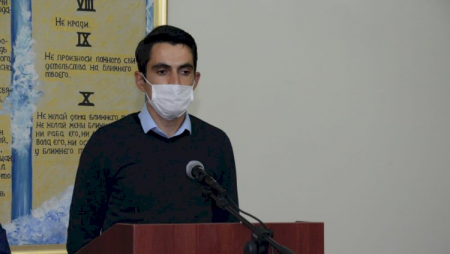 Erməni əsir Bakıdakı kilsədə dua edib - Fotolar