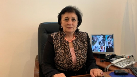 Deputat Milli Məclisdə göz yaşlarını saxlaya bilmədi