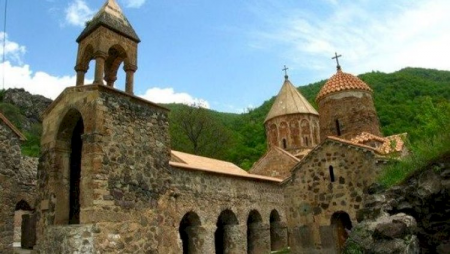 Qarabağda xristian abidələri də təmir olunacaq - RƏSMİ