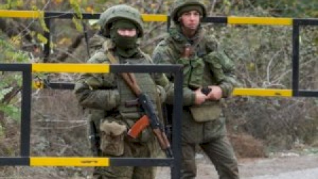 Sülhməramlı qoşunlar ermənilərdəki silahları müsadirə edir