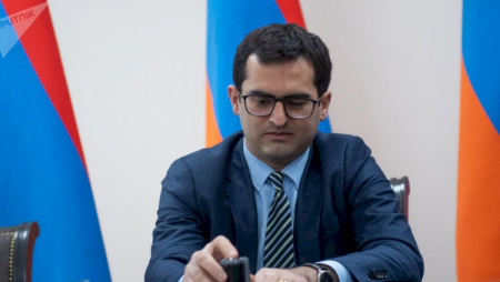 Erməni nazirin istefa ərizəsi yazmasının səbəbi məlum olub