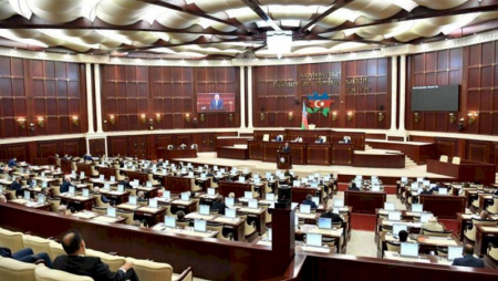 Azərbaycanda 10-da çox deputat virusa yoluxdu - ADLAR