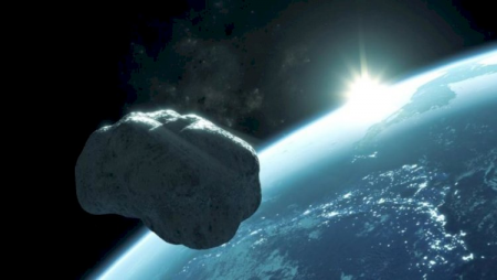 Yer kürəsinə nəhəng meteorit yaxınlaşır