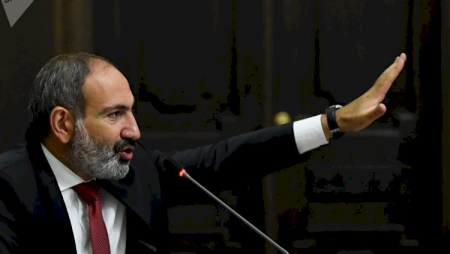 Paşinyanın partiyasına Ermənistanda qadağa qoyulur