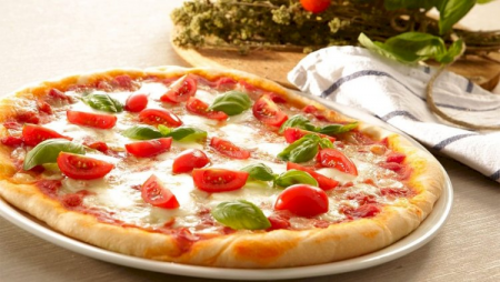 Qida tullantılarından pizza hazırlayan müəssisə fəaliyyətə başlayıb