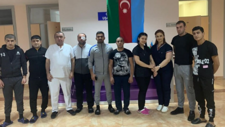 Həkim: “İki gözünü itirmiş əsgər yenidən cəbhəyə qayıtmaq istəyirdi" (FOTOLAR)