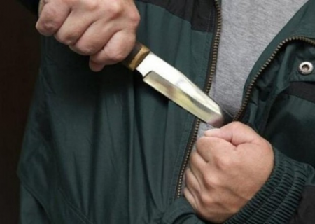 39 yaşlı kişi özünü bıçaqladı