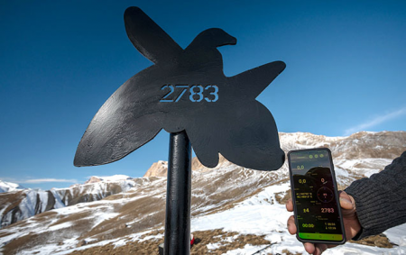 2783 m hündürlükdə şəhidlərin şərəfinə lövhə - FOTO