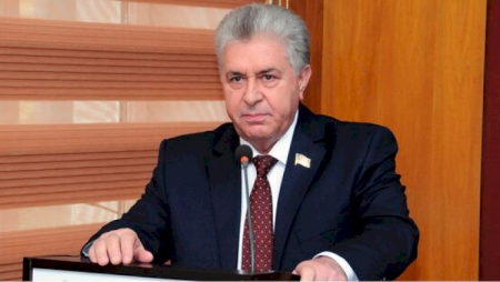 “Bu necə vəzifəli şəxsdir ki, kafe işlədir?!” - Vitse-spiker