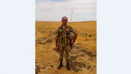 Əsgərlərini həyatı bahasına xilas edən zabit - FOTO