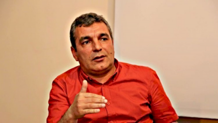 “Bir “iPhone 12” telefonu almaq üçün 2 ton pomidor satmalıyıq“ - İqtisadçıdan MARAQLI MÜQAYİSƏ