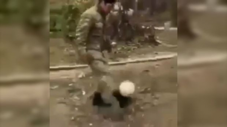 Azərbaycanlı əsgər futbol məharəti göstərdi - VİDEO