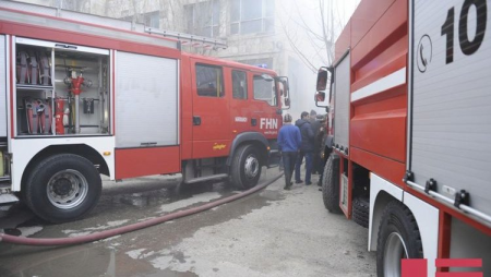 Restoranda baş verən yanğın söndürüldü