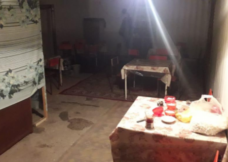 Ucarda karantini pozan çayxana aşkarlandı