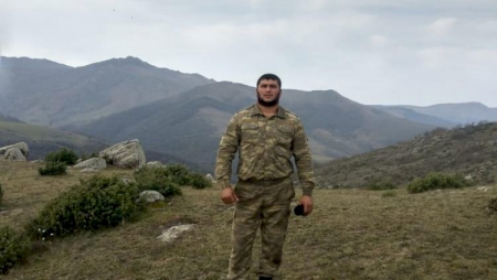 Paşa ləqəbli döyüşçü evinə qayıtdı - Video
