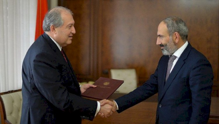 Ermənistan liderləri Əliyevlə görüşməmək üçün özlərini təcrid etdilər
