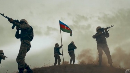 Əsgərimizin dili açıldı - Video