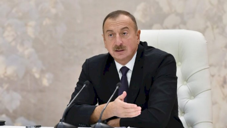 “Bu günə qədər orada-burada sülənir...” Əliyevdən müxalifətə tənqid