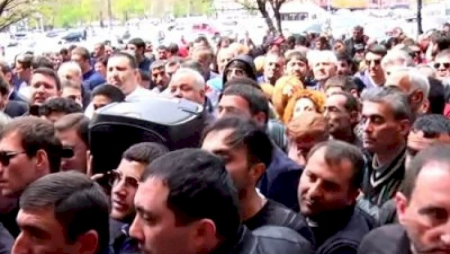 Yerevanda növbəti təxribata hazırlıq - Qarabağa əsgər göndərilir - Video