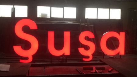 Hündürlüyü iki metr olan "Şuşa" yazısı - FOTOLAR