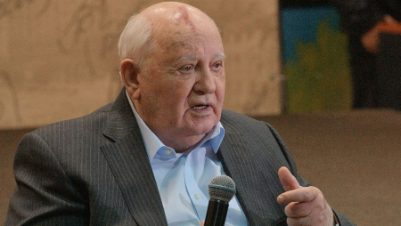 Qorbaçov Qarabağdan danışdı: “Qalib və məğlub tərəf olmadan..."