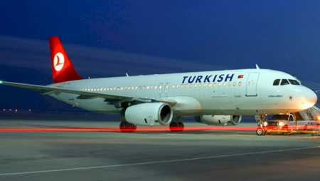 İstanbul-Bakı reysində nasazlıq - Sərnişinlər təxliyə edildi