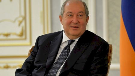 Sarkisyanın Yerevana qayıtmasına icazə verildi