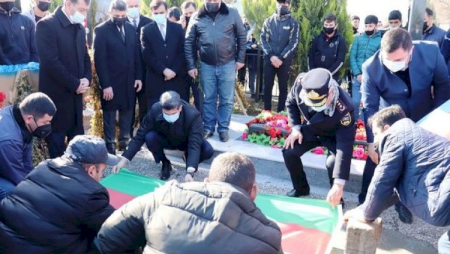 Qanı ilə tarix yazan daha bir hərbçimizin nəşi torpağa tapşırıldı