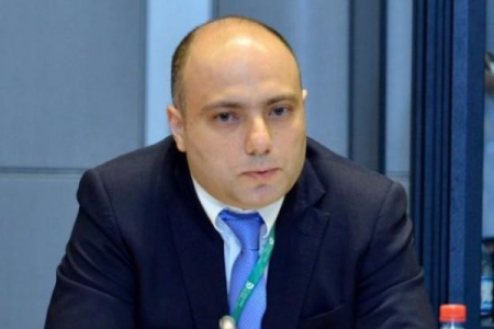 Nazir daha bir rəisi işdən çıxardı - FOTO