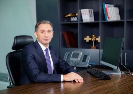 Nazir Baş direktoru işdən çıxardı
