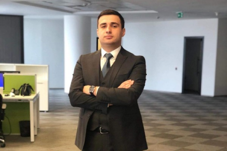 Tanınmış jurnalist mətbuat katibi təyin edildi