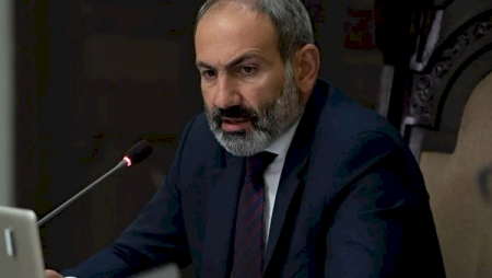 Erməni alimlər də Paşinyanın istefasını tələb edir