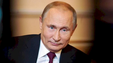 Putinin müəmmalı qonağı - Gecə saatlarında Kremldə gizli görüş