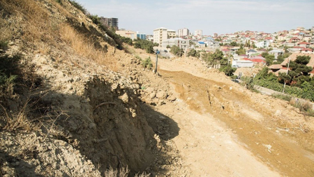 Badamdarda yenə sürüşmə oldu - FOTO